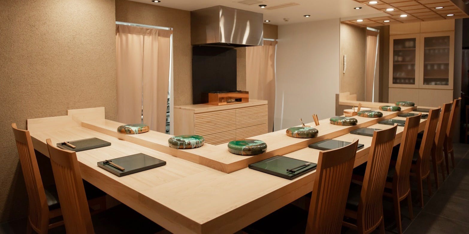 鮨楽座 八の樹 店内